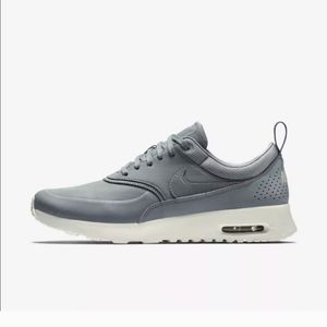 Nike Women's Premium Air Max Thea